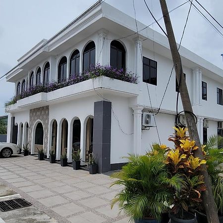 Hotel Shafura 3 Chukai Екстер'єр фото