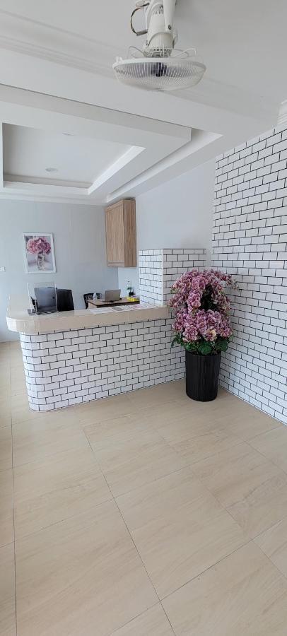 Hotel Shafura 3 Chukai Екстер'єр фото
